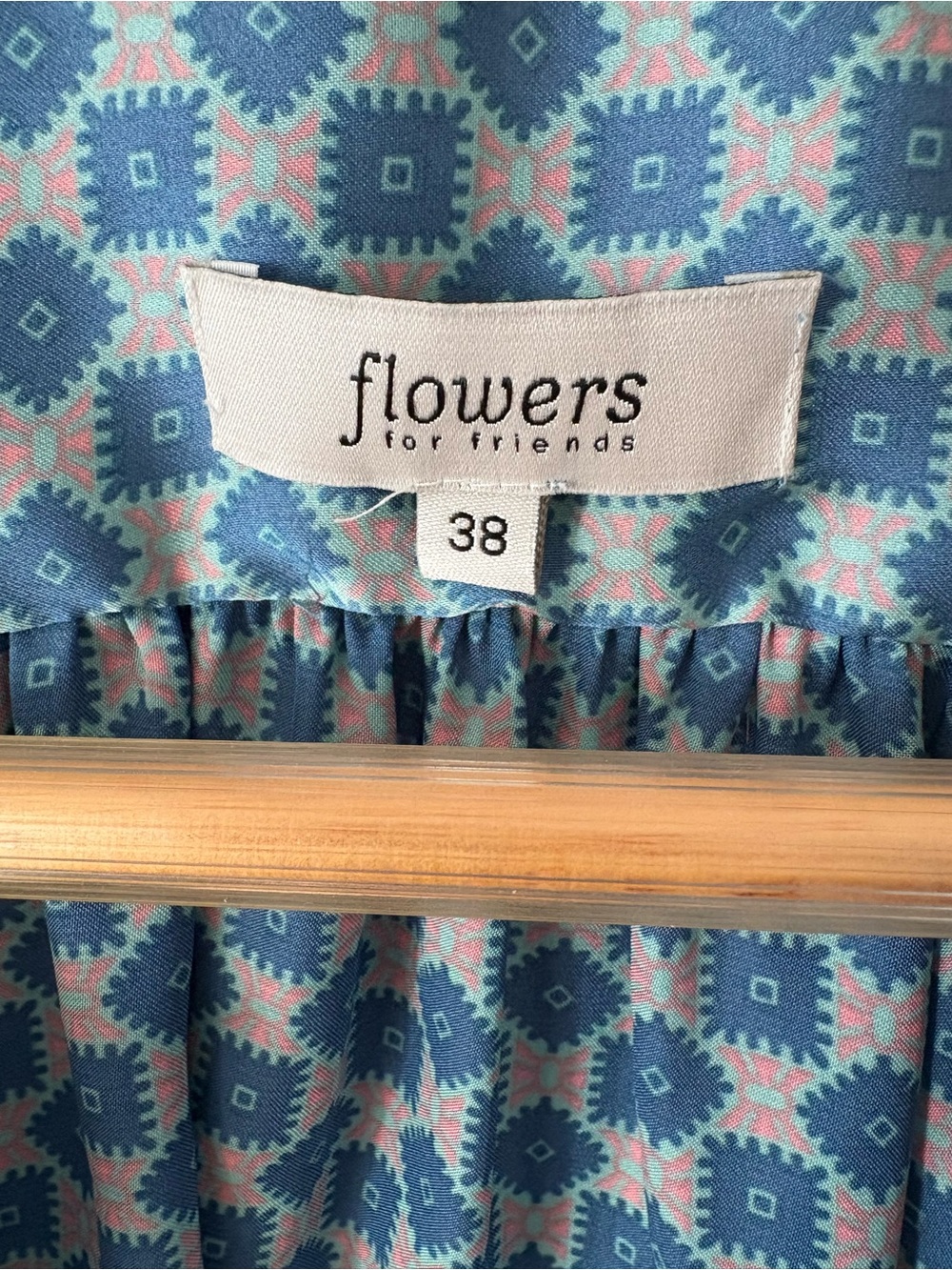 Flowers for Friends Blue Geometric Medallion Split-Neck Blouse Size 38 (US8) - Picture 3 of 3